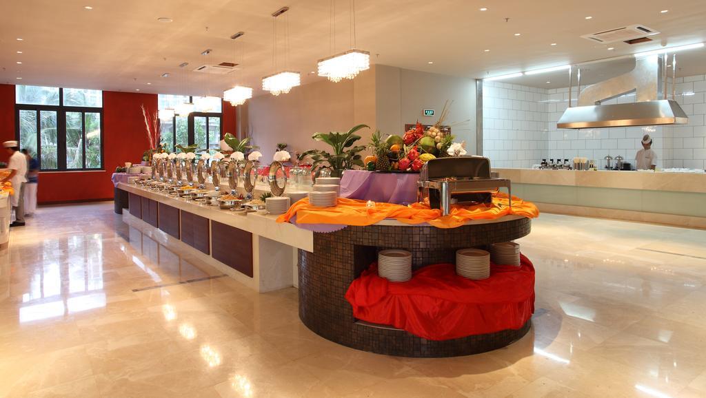 Lacosta Seaside Resort Hotel Sanya Szanja Kültér fotó